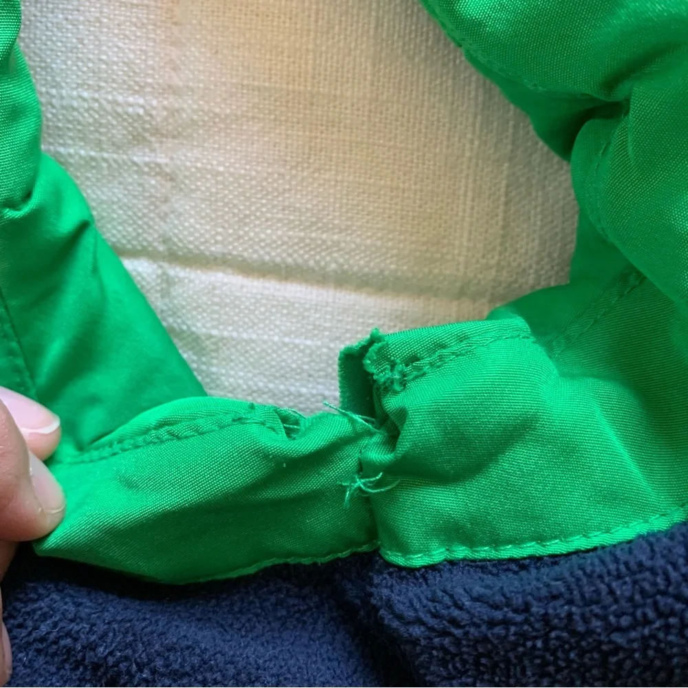 GAP Kids Green Puffer Vest Size Large 10-11‎ YRS